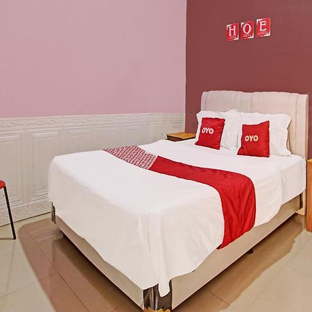 Oyo 91490 Hotel Rumah Kita Cirebon Exteriér fotografie