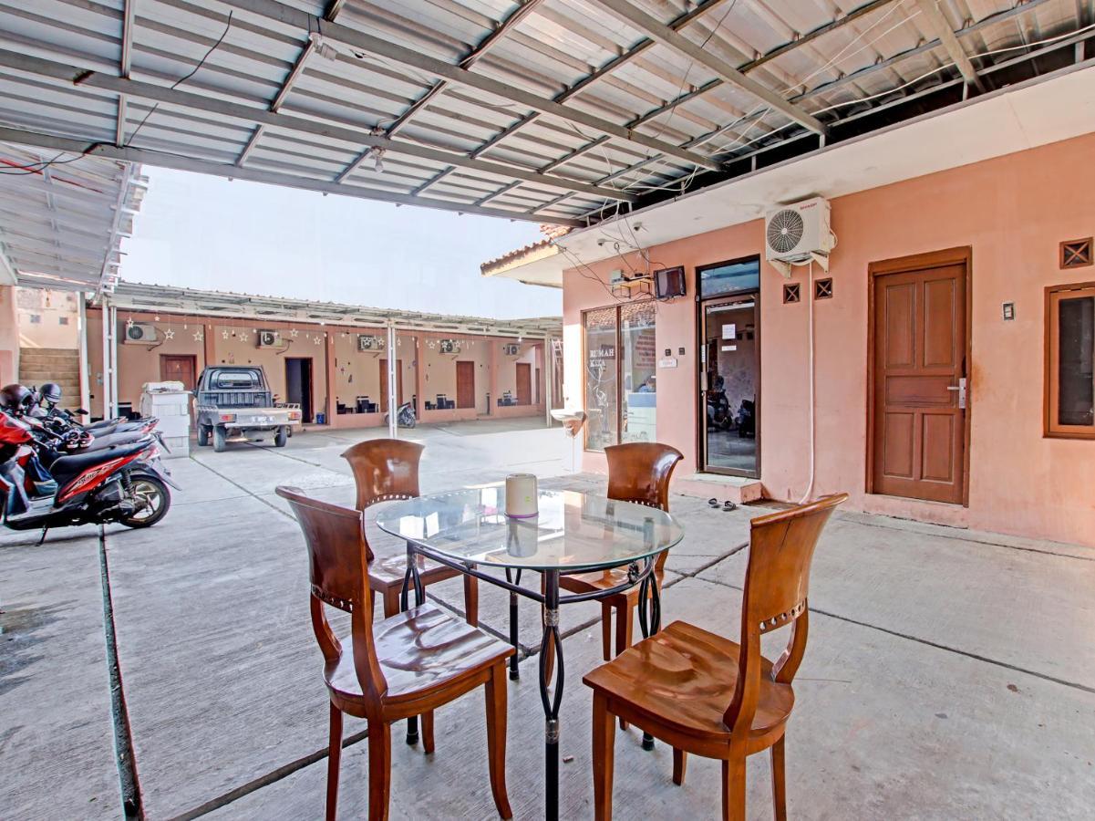 Oyo 91490 Hotel Rumah Kita Cirebon Exteriér fotografie
