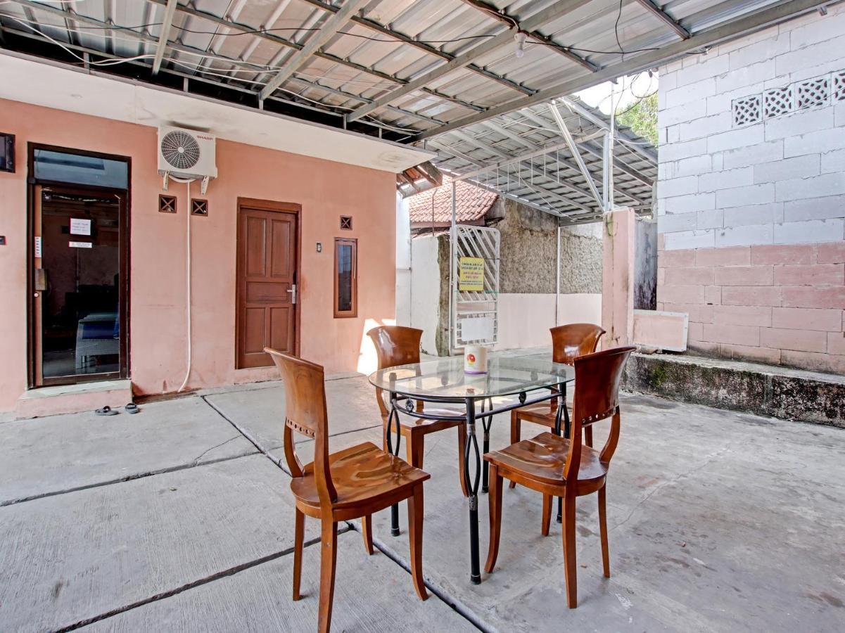 Oyo 91490 Hotel Rumah Kita Cirebon Exteriér fotografie