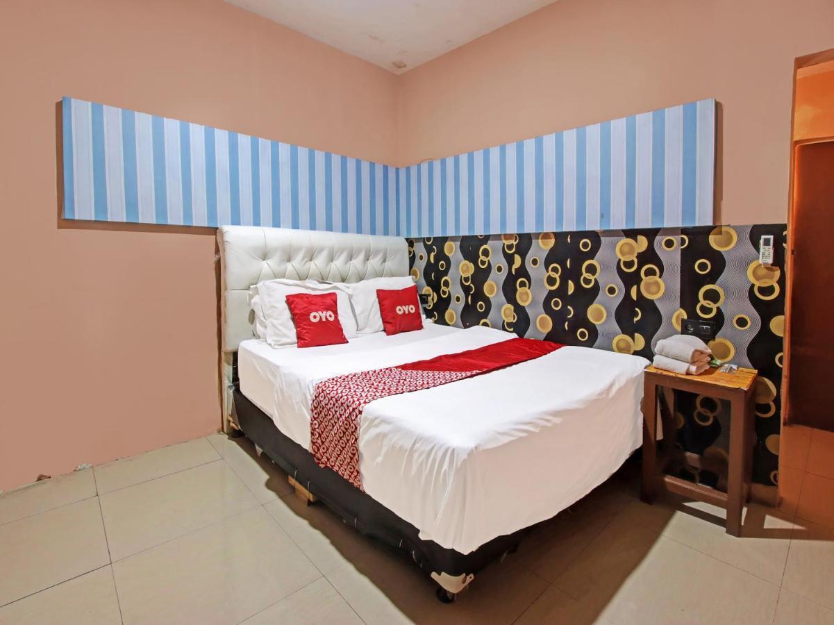 Oyo 91490 Hotel Rumah Kita Cirebon Exteriér fotografie
