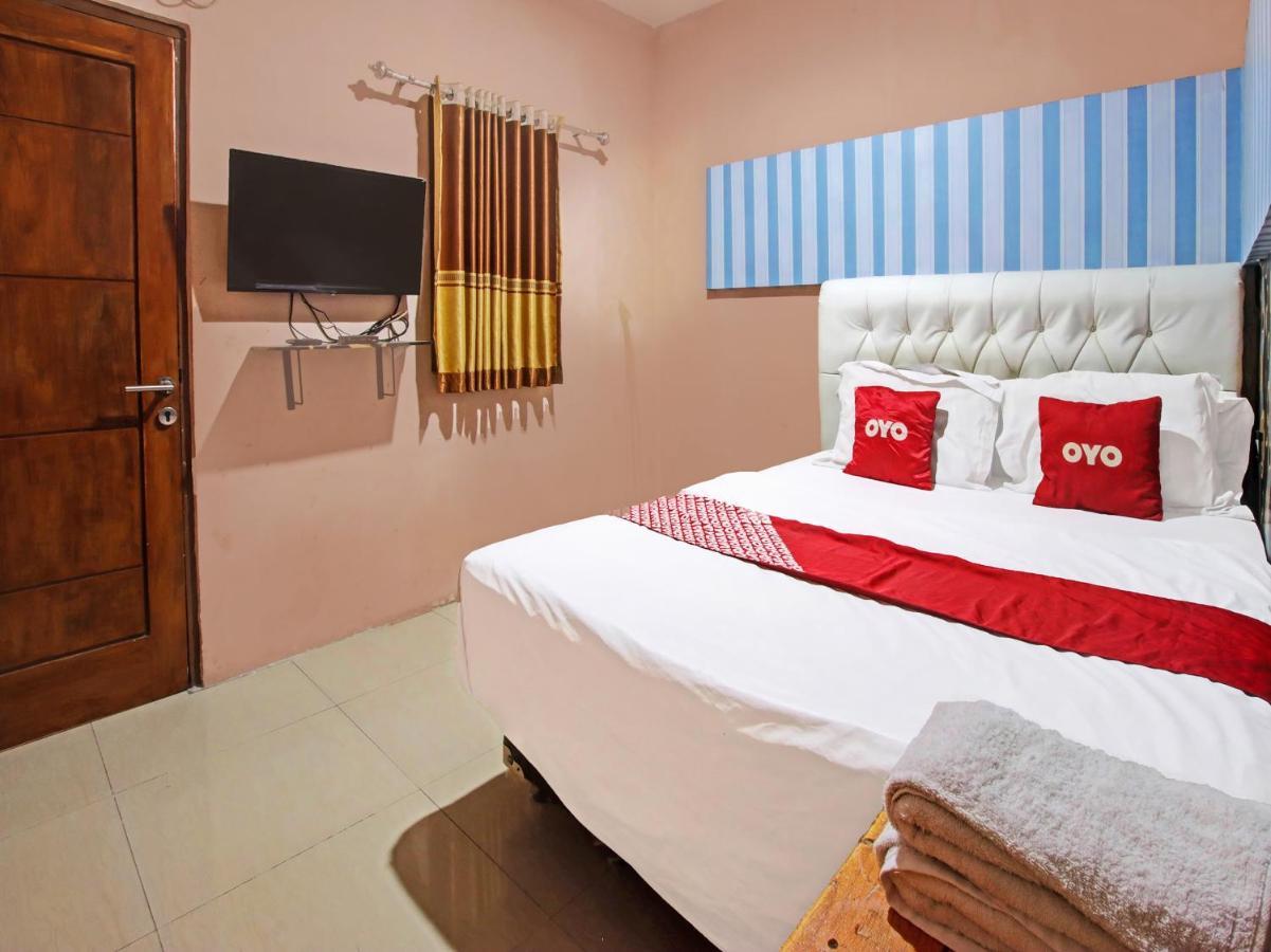 Oyo 91490 Hotel Rumah Kita Cirebon Exteriér fotografie